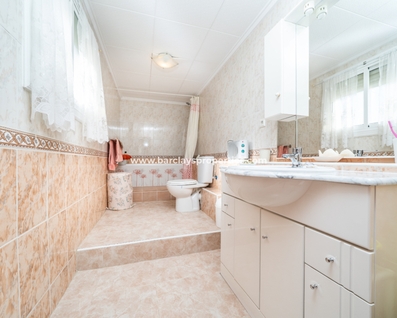 Reventa - Chalet Independiente - Urb. La Marina