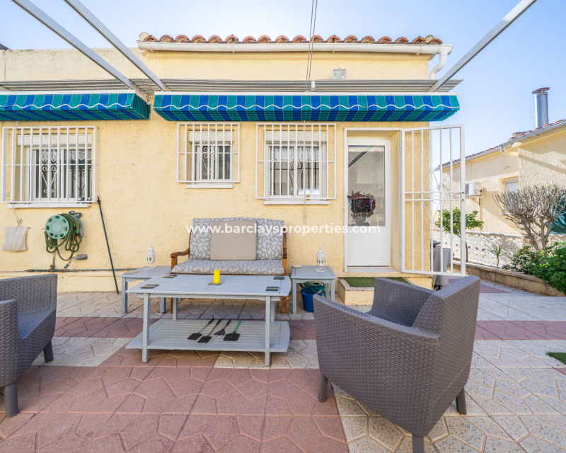 Reventa - Chalet Independiente - Urb. La Marina