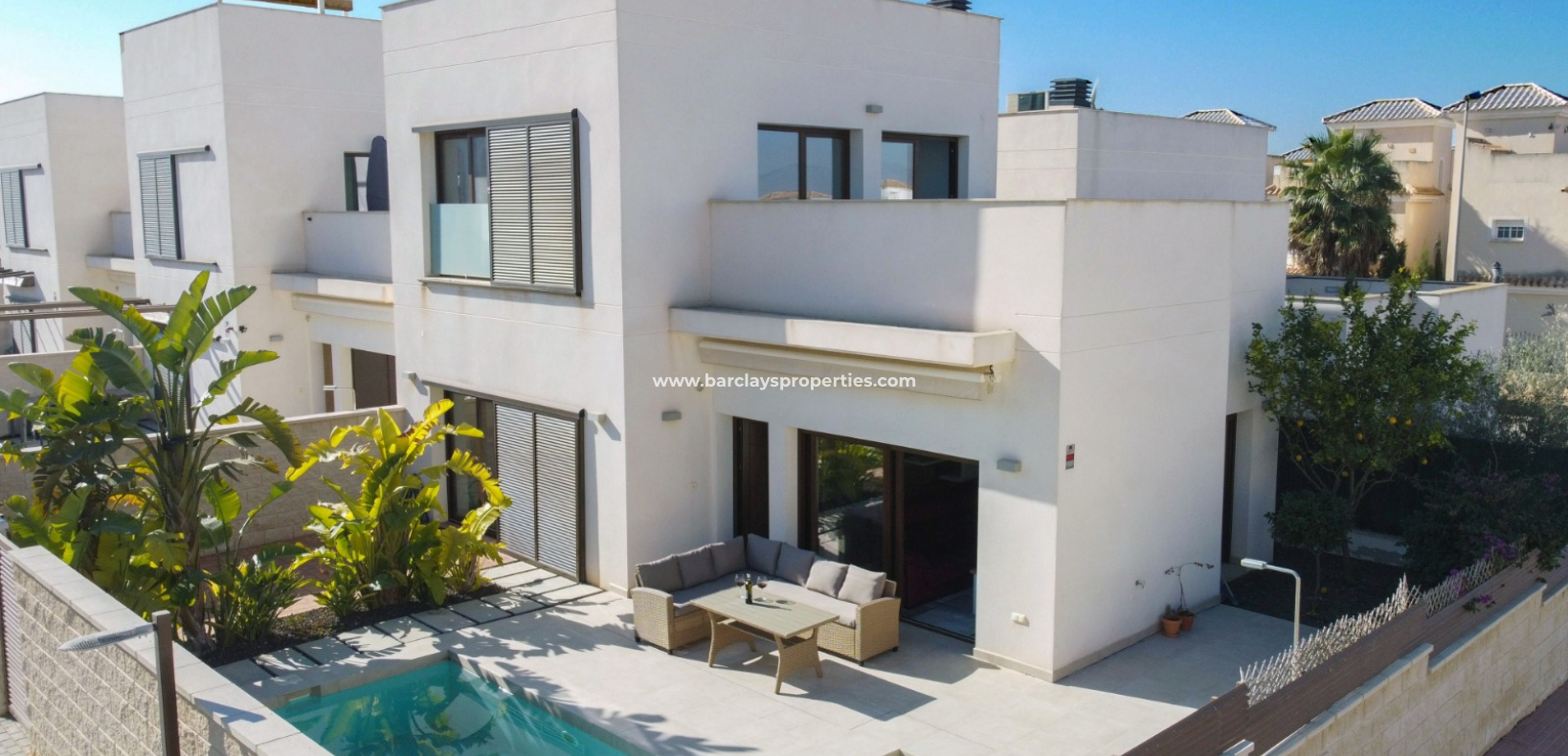 Reventa - Chalet Independiente - Urb. La Marina