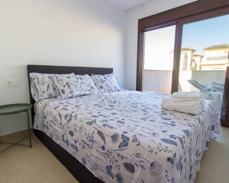 Reventa - Chalet Independiente - Urb. La Marina