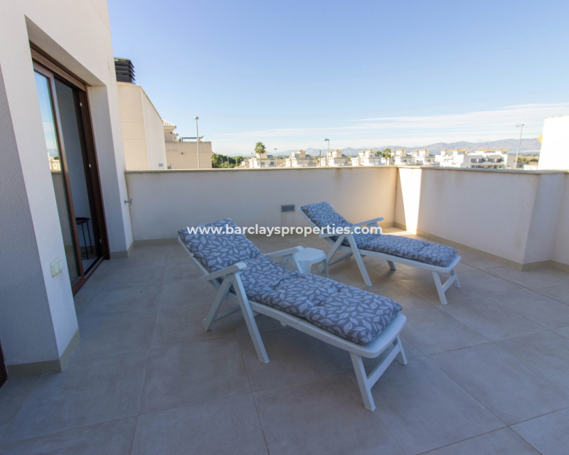 Reventa - Chalet Independiente - Urb. La Marina