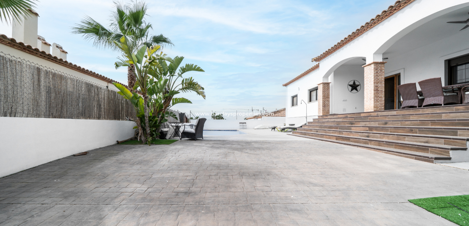 Reventa - Chalet Independiente - Urb. La Marina