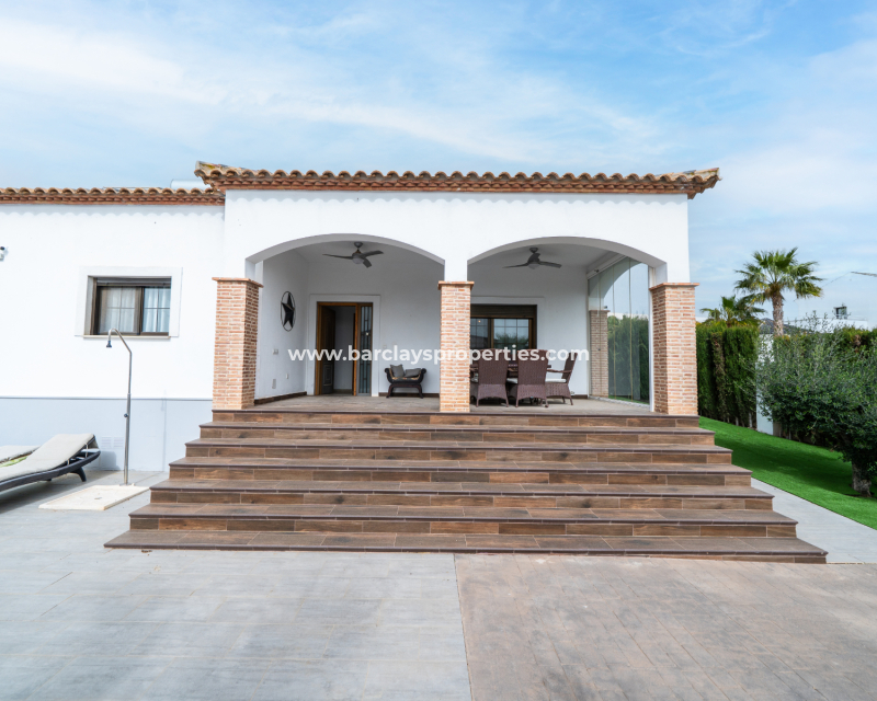 Reventa - Chalet Independiente - Urb. La Marina
