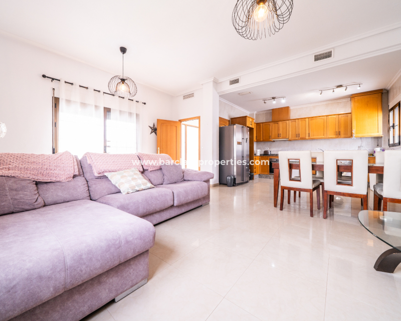 Reventa - Chalet Independiente - Urb. La Marina