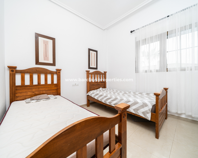 Reventa - Chalet Independiente - Urb. La Marina