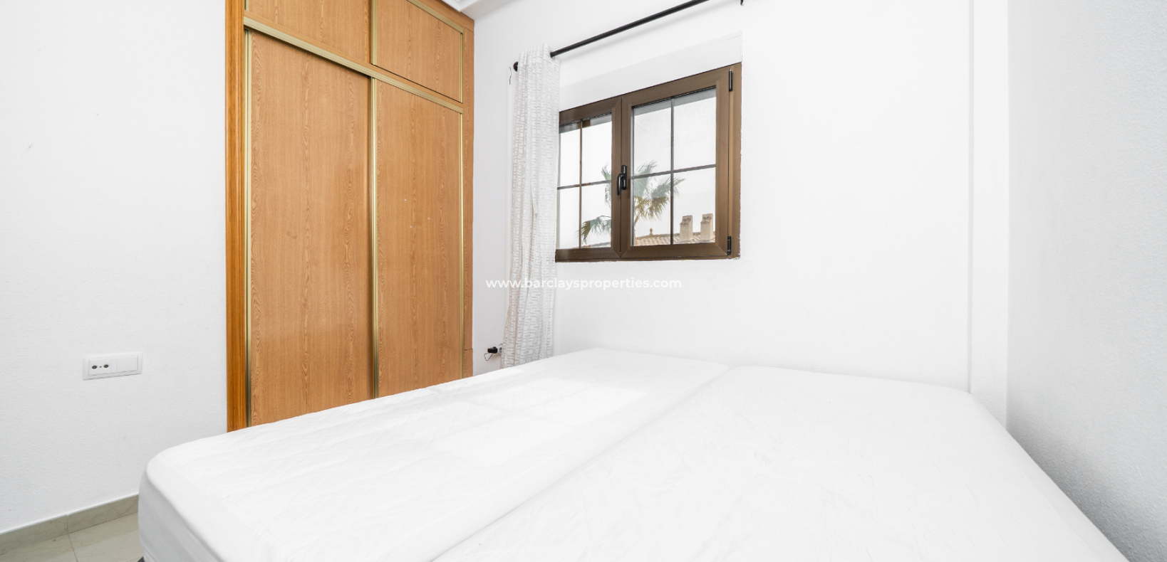 Reventa - Chalet Independiente - Urb. La Marina