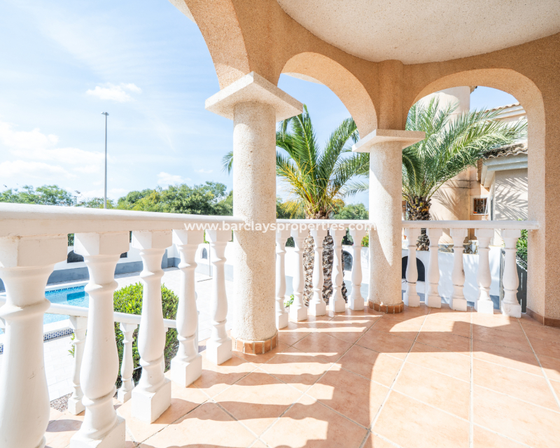 Reventa - Chalet Independiente - Urb. La Marina