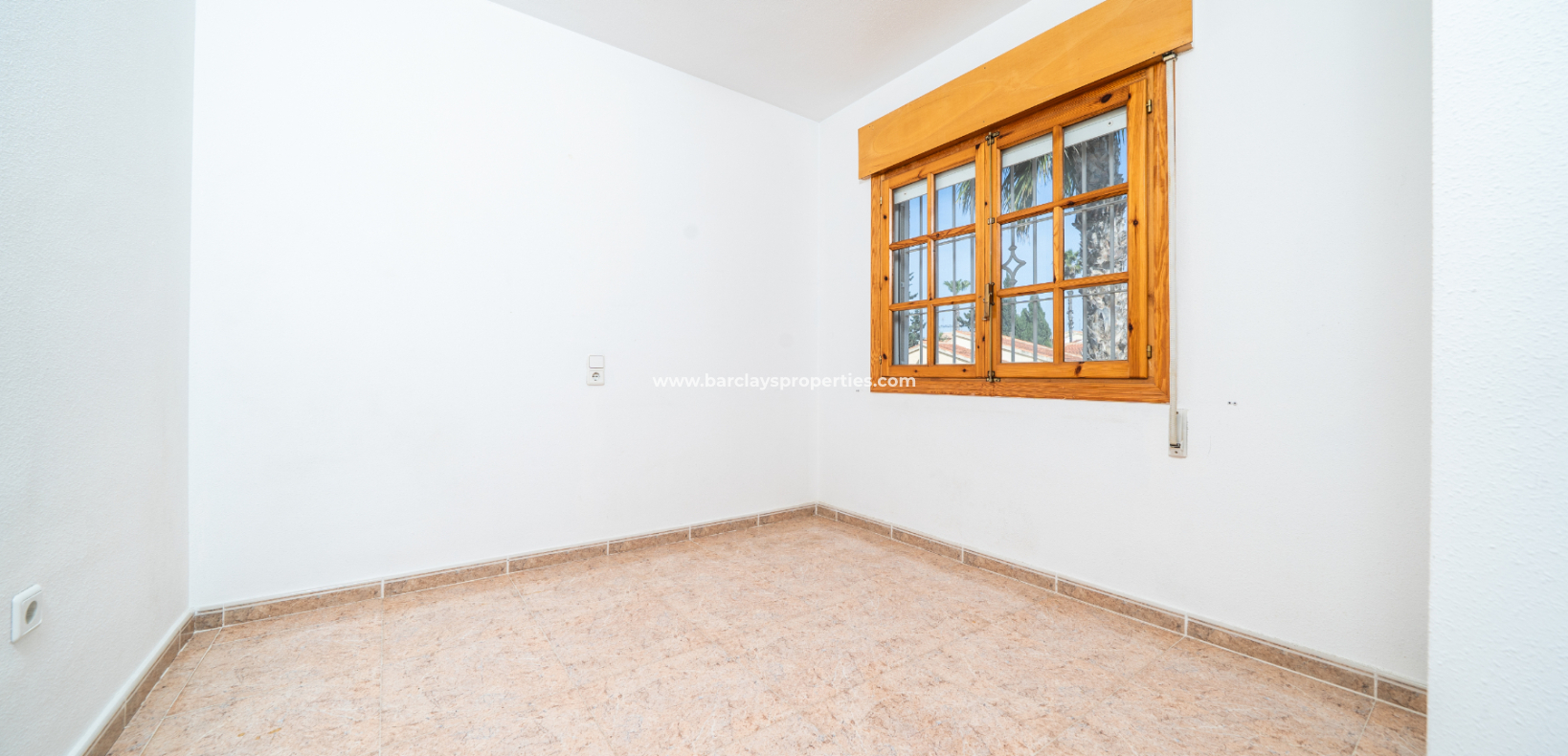 Reventa - Chalet Independiente - Urb. La Marina