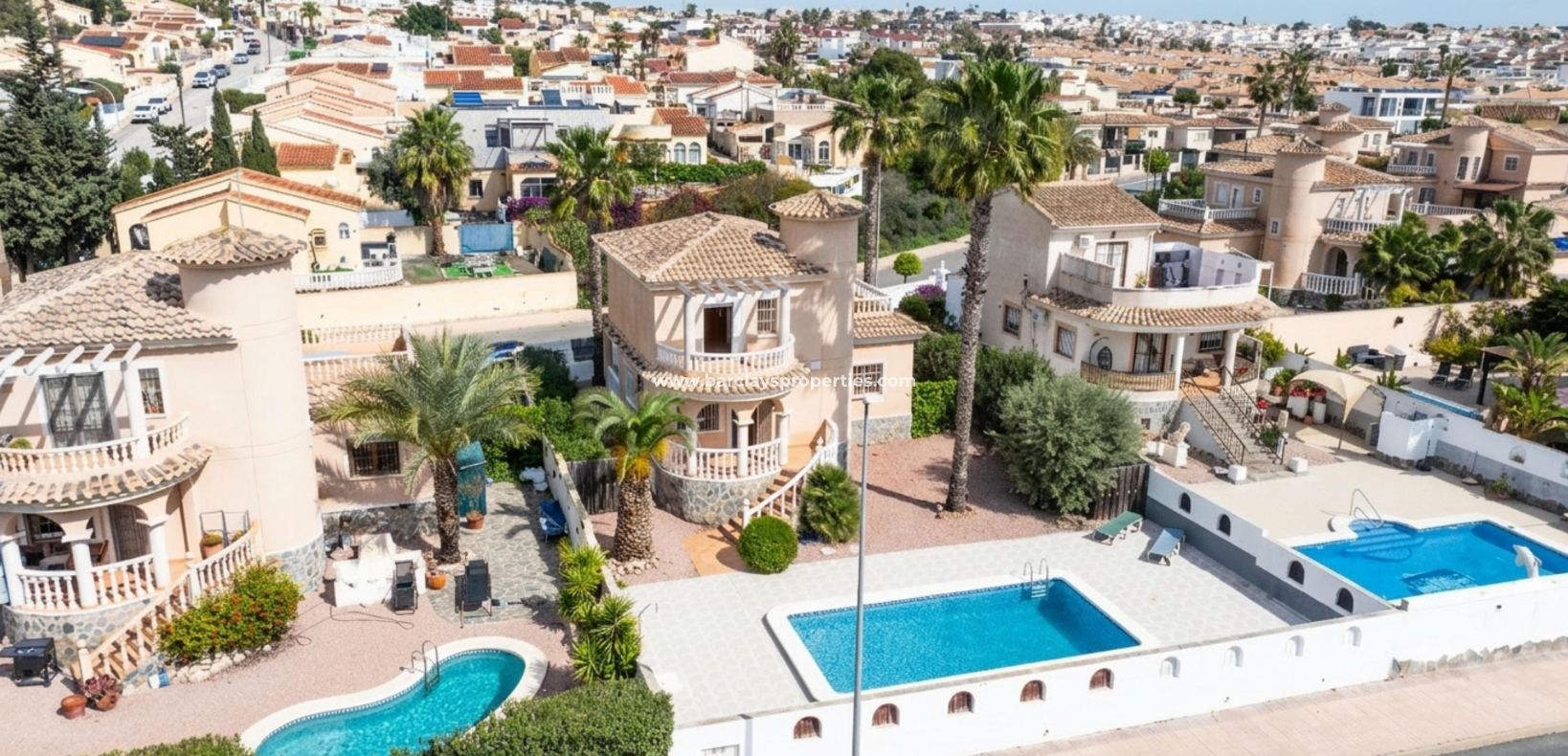 Reventa - Chalet Independiente - Urb. La Marina