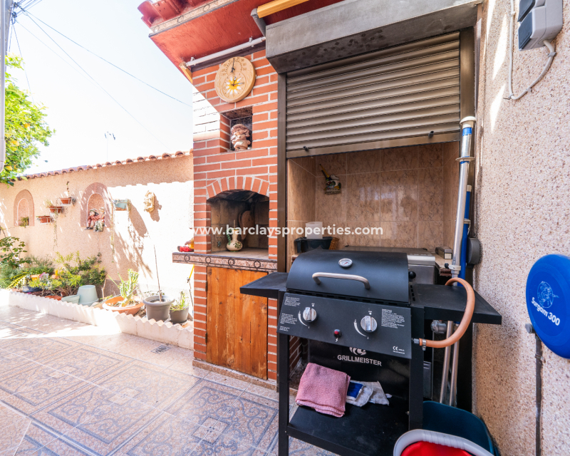 Reventa - Chalet Independiente - Urb. La Marina