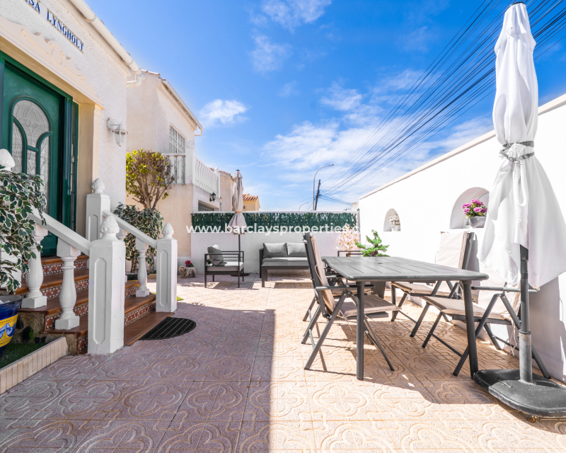 Reventa - Chalet Independiente - Urb. La Marina