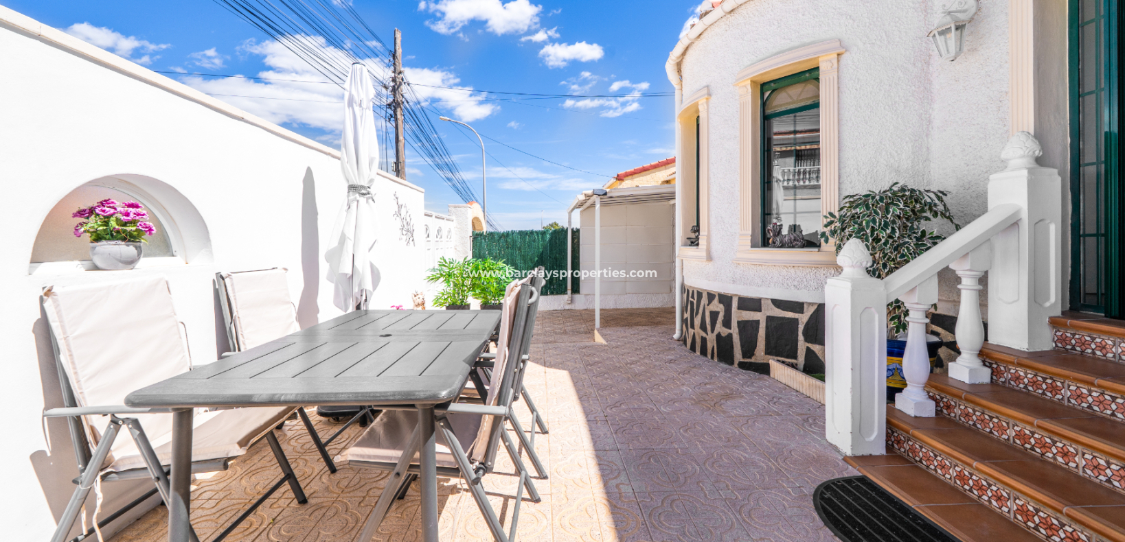 Reventa - Chalet Independiente - Urb. La Marina