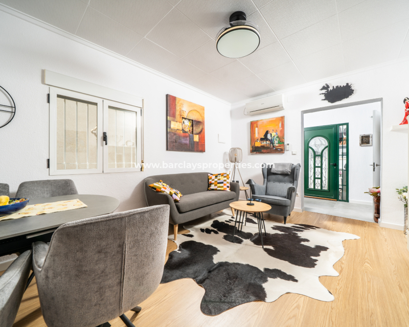 Reventa - Chalet Independiente - Urb. La Marina