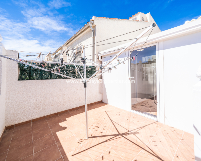 Reventa - Chalet Independiente - Urb. La Marina