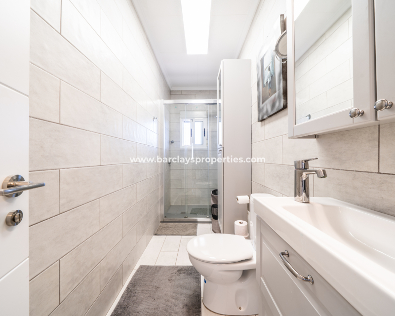 Reventa - Chalet Independiente - Urb. La Marina