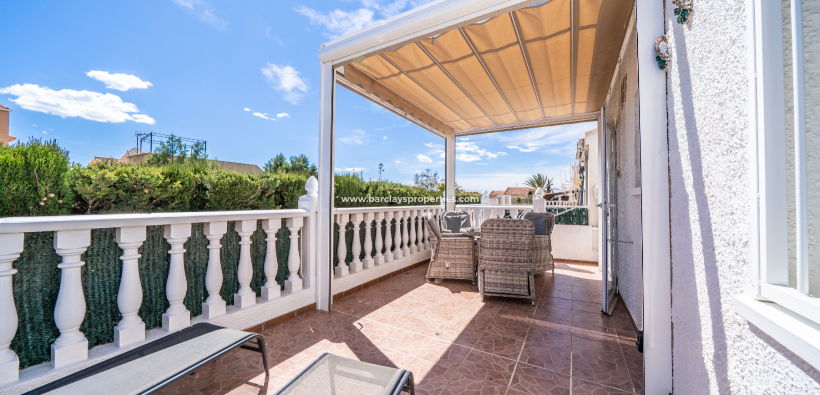 Reventa - Chalet Independiente - Urb. La Marina