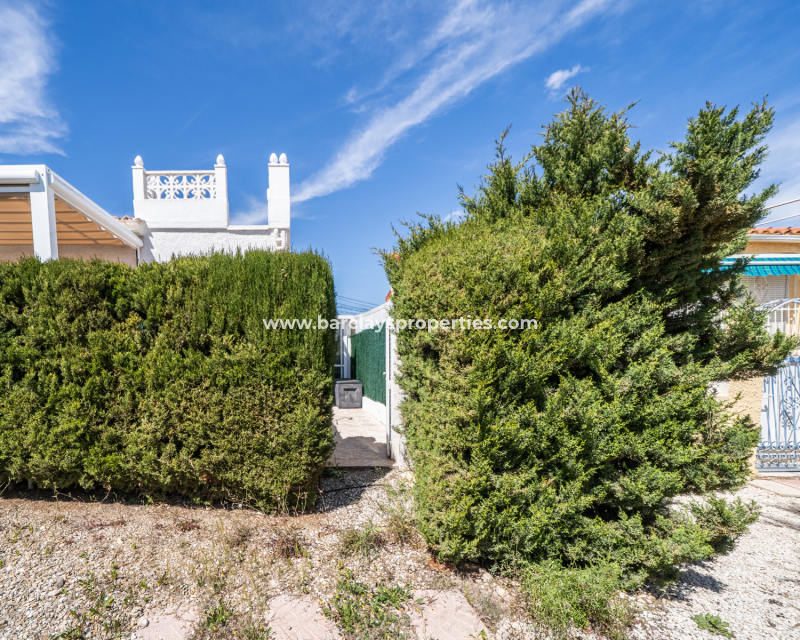 Reventa - Chalet Independiente - Urb. La Marina