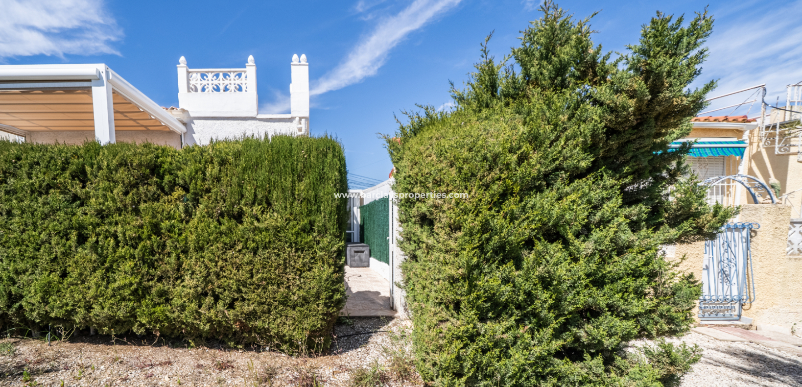 Reventa - Chalet Independiente - Urb. La Marina