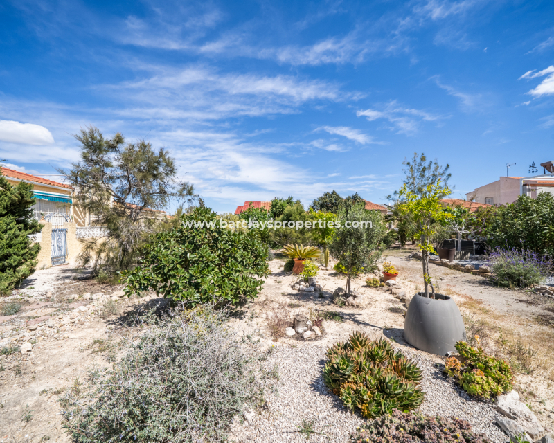 Reventa - Chalet Independiente - Urb. La Marina