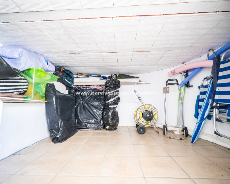 Reventa - Chalet Independiente - Urb. La Marina