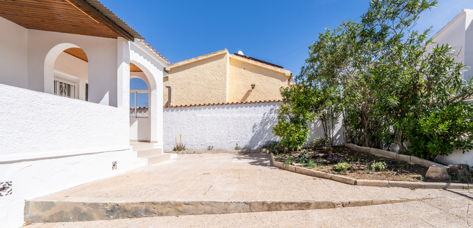 Reventa - Chalet Independiente - Urb. La Marina