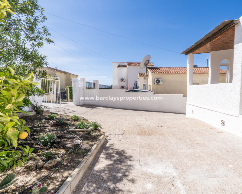 Reventa - Chalet Independiente - Urb. La Marina