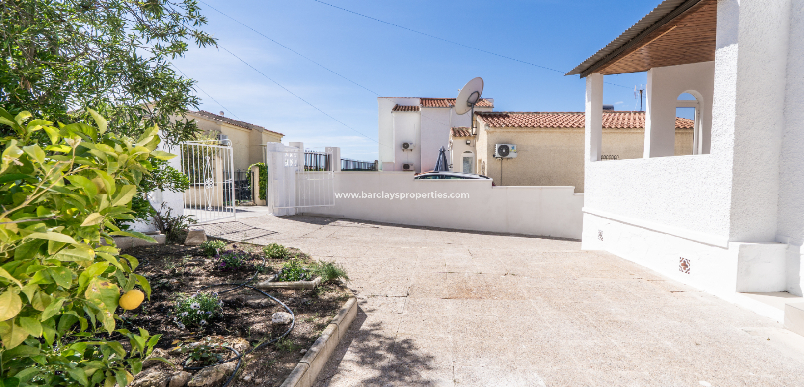 Reventa - Chalet Independiente - Urb. La Marina