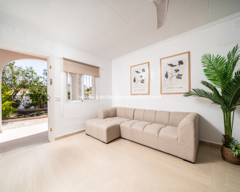 Reventa - Chalet Independiente - Urb. La Marina