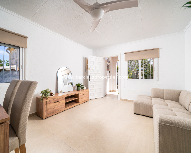 Reventa - Chalet Independiente - Urb. La Marina