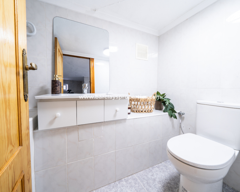 Reventa - Chalet Independiente - Urb. La Marina