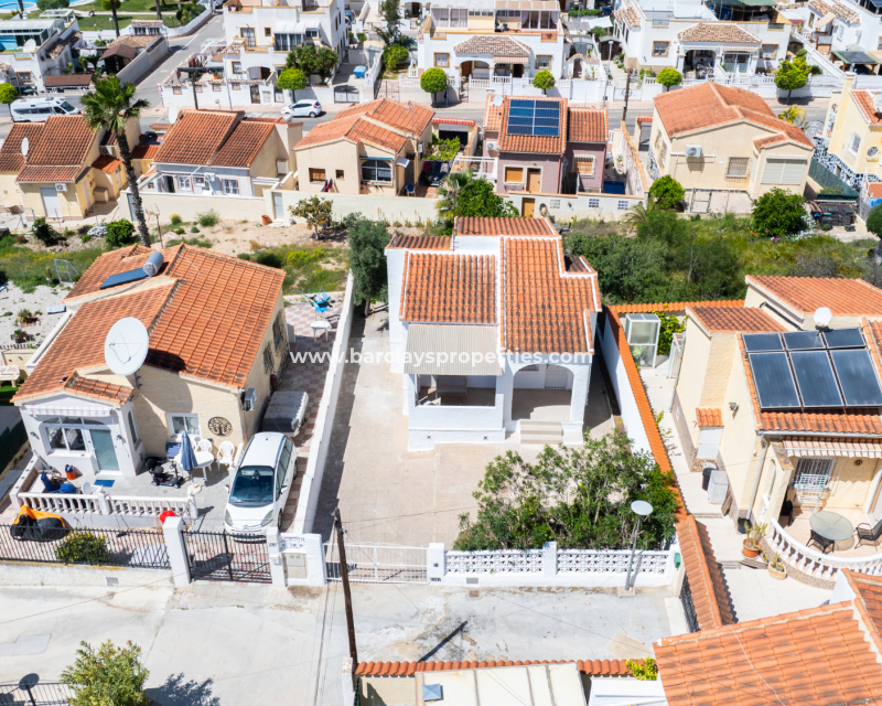 Reventa - Chalet Independiente - Urb. La Marina