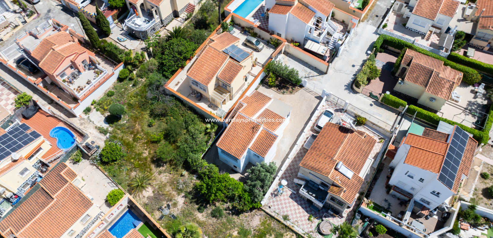 Reventa - Chalet Independiente - Urb. La Marina