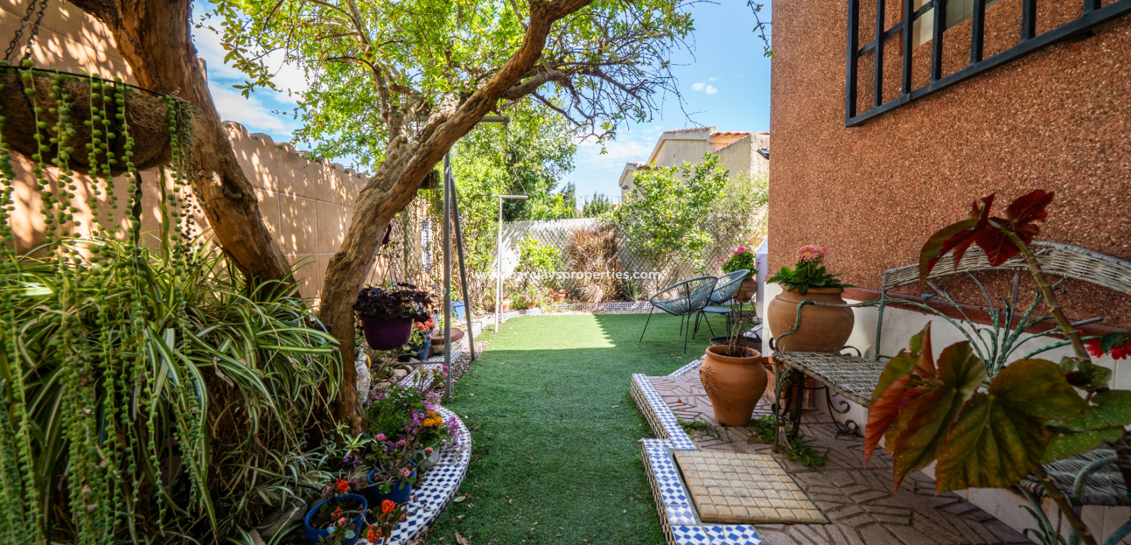 Reventa - Chalet Independiente - Urb. La Marina