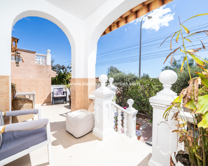 Reventa - Chalet Independiente - Urb. La Marina