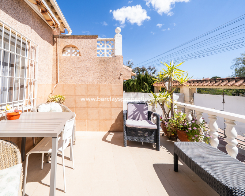 Reventa - Chalet Independiente - Urb. La Marina