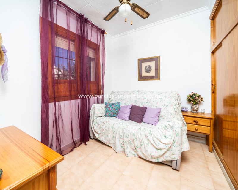 Reventa - Chalet Independiente - Urb. La Marina