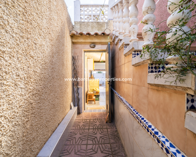 Reventa - Chalet Independiente - Urb. La Marina