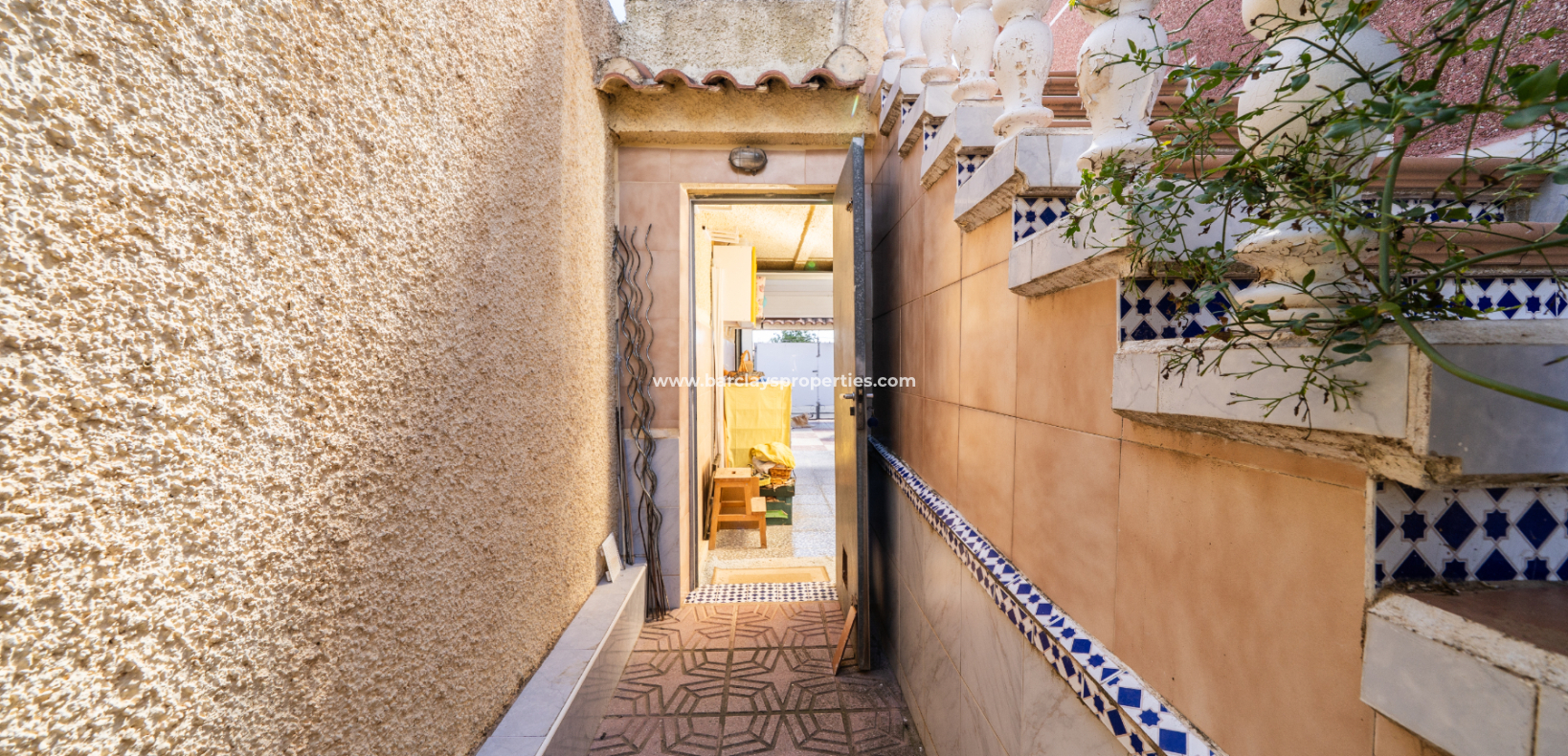 Reventa - Chalet Independiente - Urb. La Marina