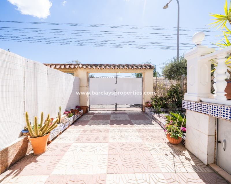 Reventa - Chalet Independiente - Urb. La Marina
