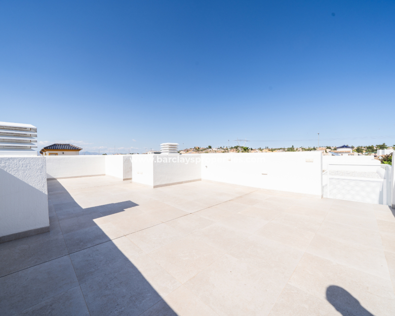 Reventa - Chalet Independiente - Urb. La Marina