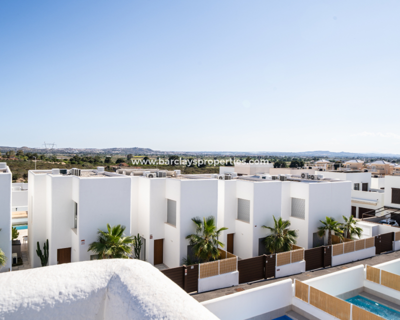Reventa - Chalet Independiente - Urb. La Marina