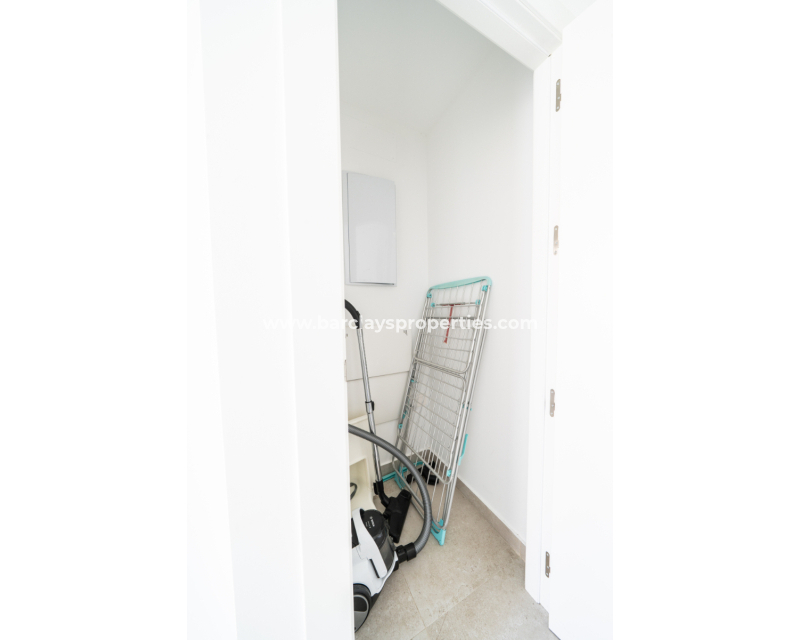 Reventa - Chalet Independiente - Urb. La Marina