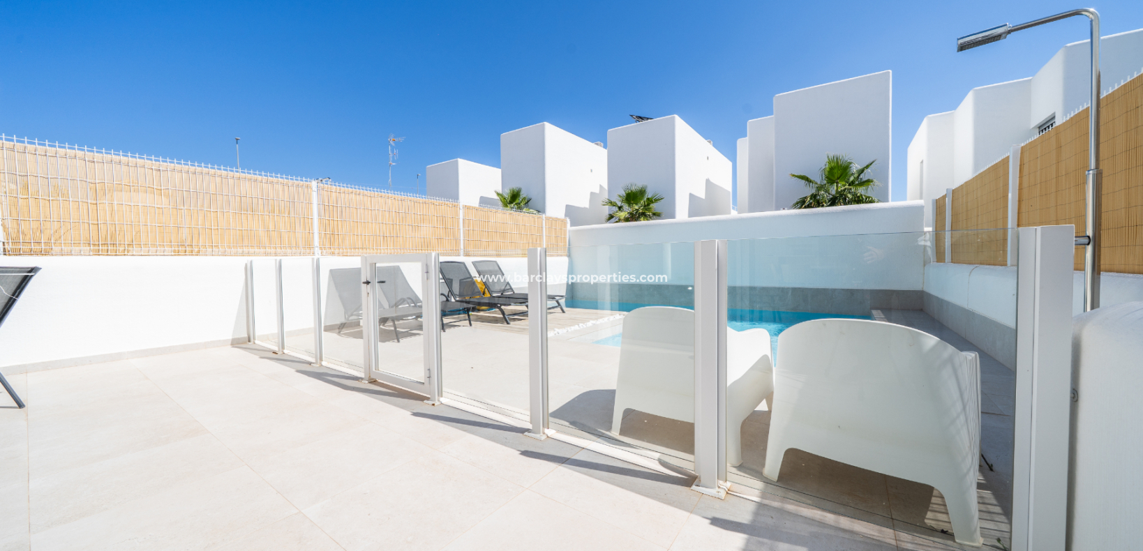 Reventa - Chalet Independiente - Urb. La Marina