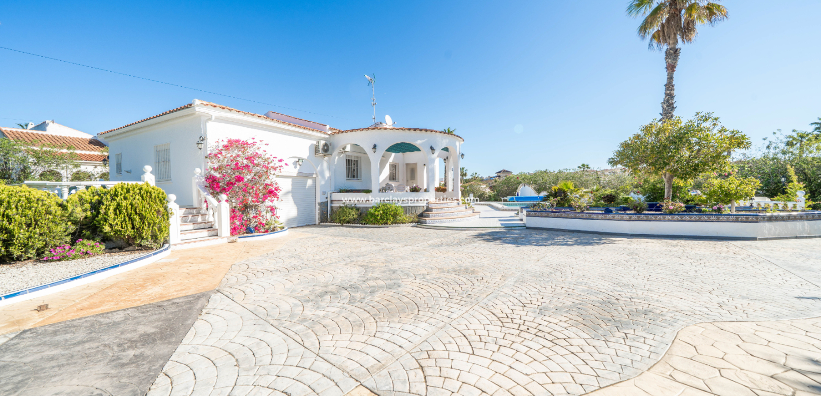 Reventa - Chalet Independiente - Urb. La Marina