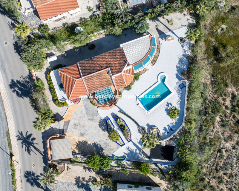 Reventa - Chalet Independiente - Urb. La Marina
