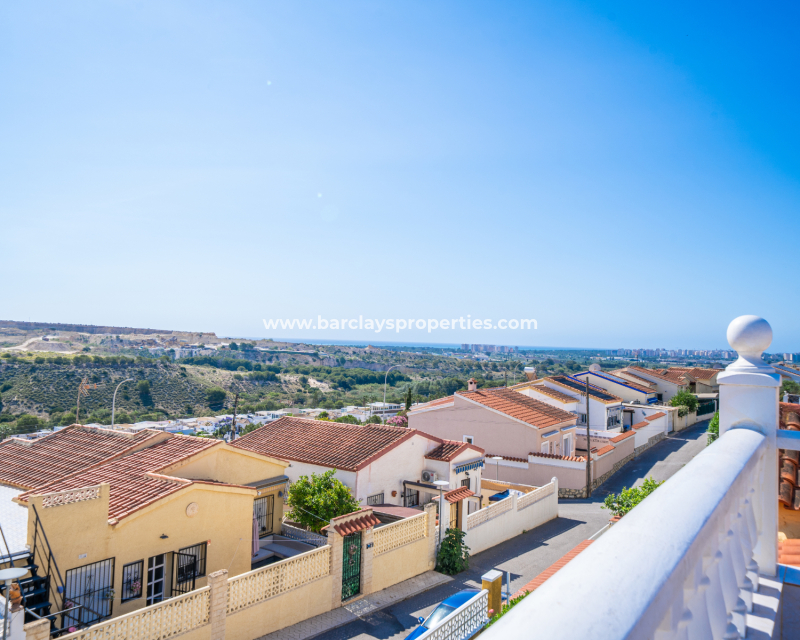 Reventa - Chalet Independiente - Urb. La Marina