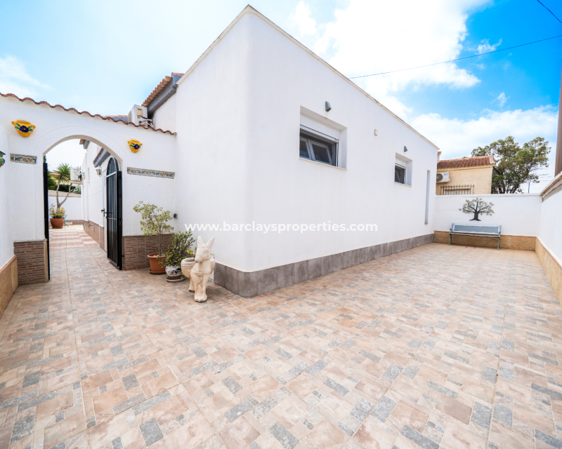 Reventa - Chalet Independiente - Urb. La Marina