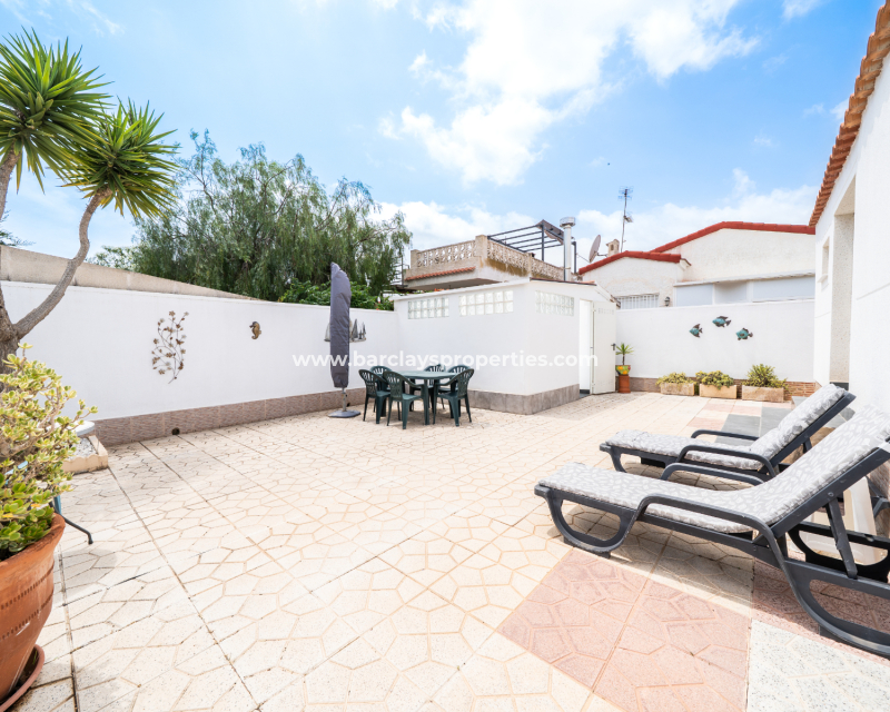 Reventa - Chalet Independiente - Urb. La Marina