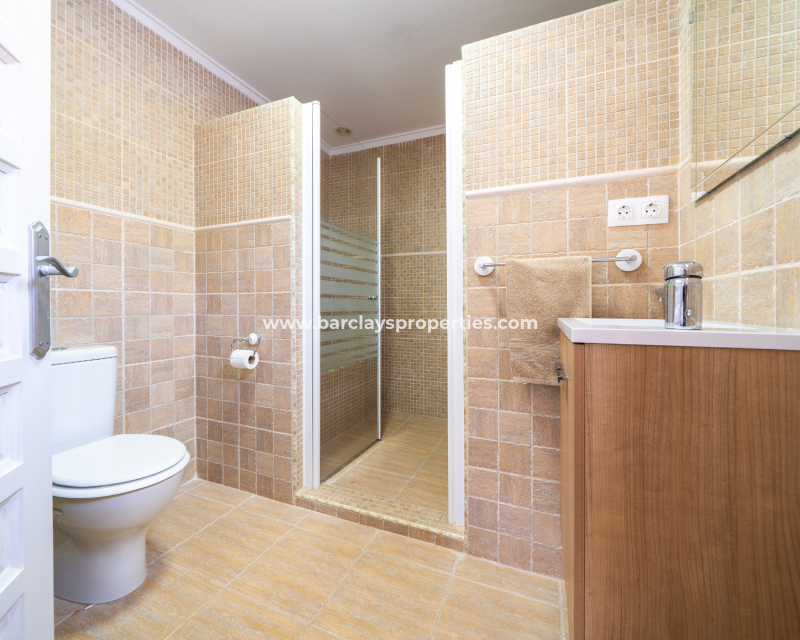 Reventa - Chalet Independiente - Urb. La Marina