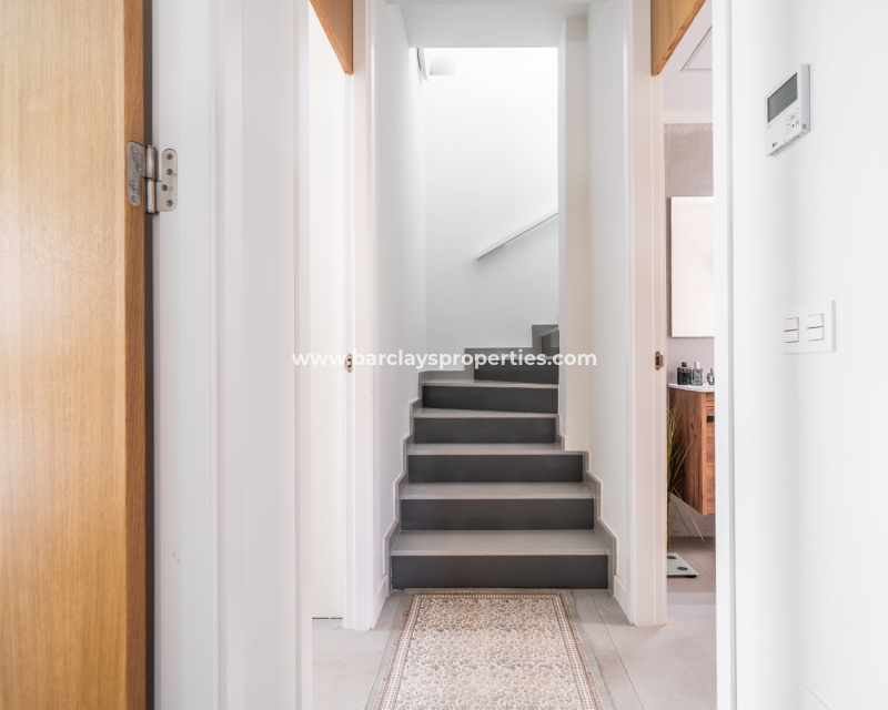 Reventa - Chalet Independiente - Urb. La Marina
